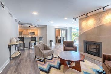 Oakwood At Ballston Place