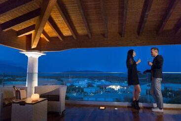 Grande Baia Resort & Spa