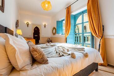 Riad L'orange Bleue