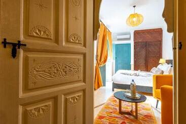 Riad L'orange Bleue