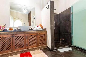 Riad L'orange Bleue