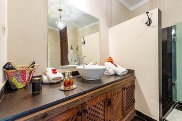 Riad L'orange Bleue