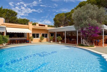 Ses Eufabietes Apartments & Restaurant