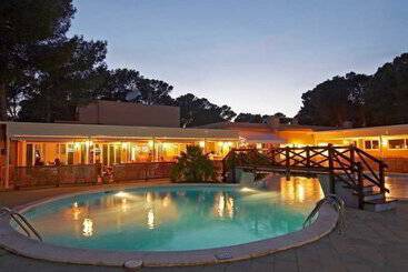 Ses Eufabietes Apartments & Restaurant