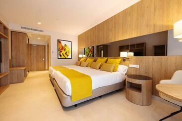 هتل Gold Arcos 4* Sup