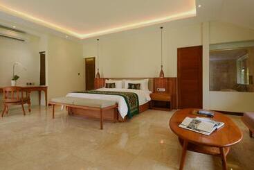 هتل Japa Suites & Villas