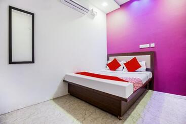 هتل Prince By Oyo Rooms