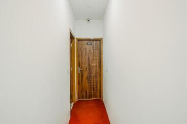 هتل Prince By Oyo Rooms