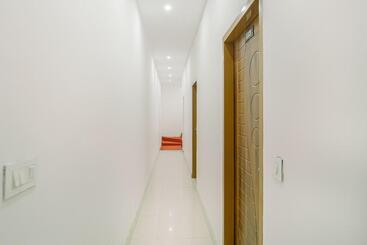 هتل Prince By Oyo Rooms