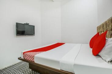 هتل Prince By Oyo Rooms