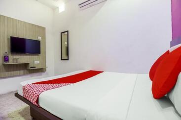 هتل Prince By Oyo Rooms