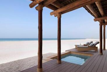 Anantara Sir Bani Yas Island Al Yamm Villa Resort