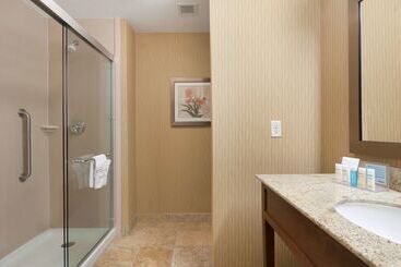 Hampton Inn & Suites Williston