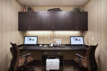 Hampton Inn & Suites Williston