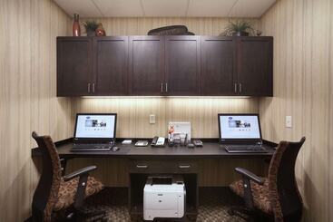 Hampton Inn & Suites Williston