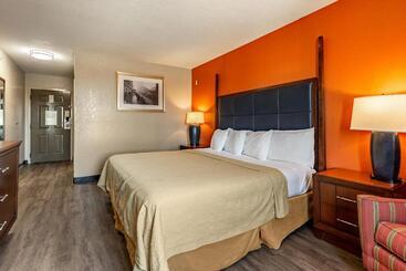 هتل Americas Best Value Inn   Temple