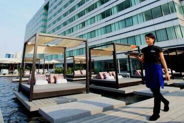 Centara Watergate Pavilion Hotel Bangkok