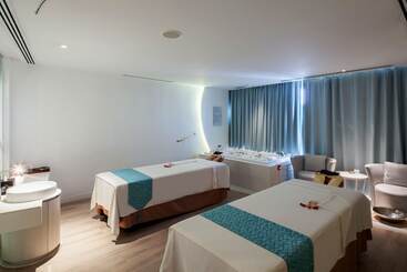 Centara Watergate Pavilion Hotel Bangkok