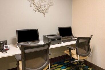 هتل Comfort Suites Bossier City  Shreveport East