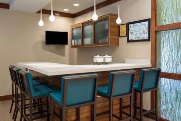 هتل Comfort Suites Bossier City  Shreveport East