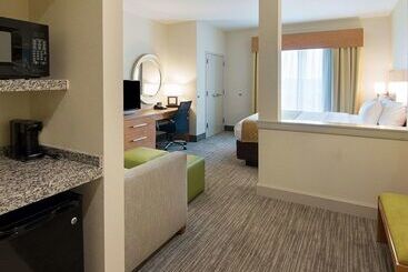 هتل Comfort Suites Bossier City  Shreveport East