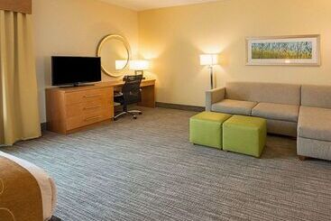 هتل Comfort Suites Bossier City  Shreveport East