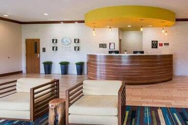 هتل Comfort Suites Bossier City  Shreveport East