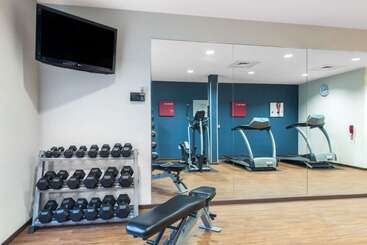 هتل Comfort Suites Sarasota Siesta Key
