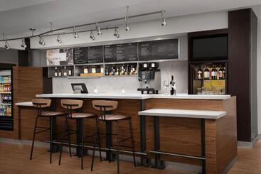 هتل Courtyard By Marriott Panama City