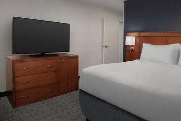 هتل Courtyard By Marriott Panama City