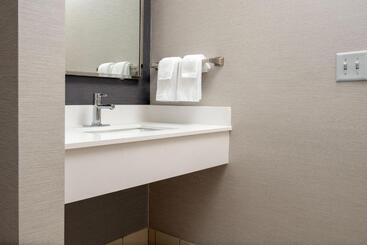 هتل Courtyard By Marriott Panama City