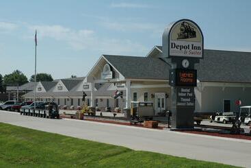هتل Depot Inn & Suites