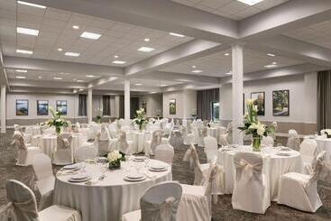 هتل Four Points By Sheraton Sacramento Airport