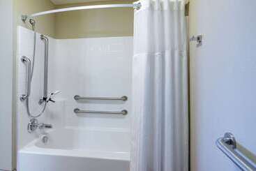 هتل Hawthorn Suites By Wyndham Williston