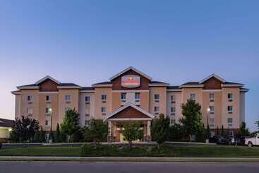 هتل Hawthorn Suites By Wyndham Williston
