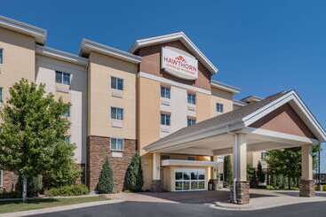 هتل Hawthorn Suites By Wyndham Williston