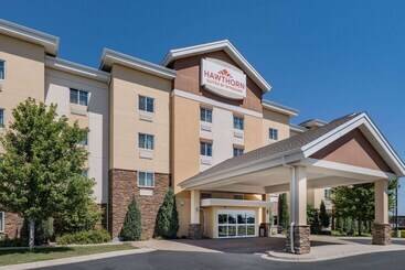 هتل Hawthorn Suites By Wyndham Williston