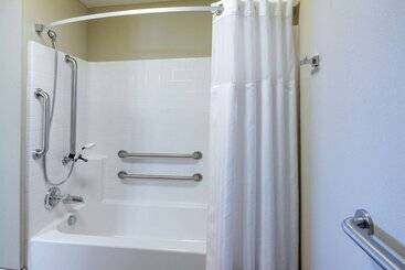 هتل Hawthorn Suites By Wyndham Williston