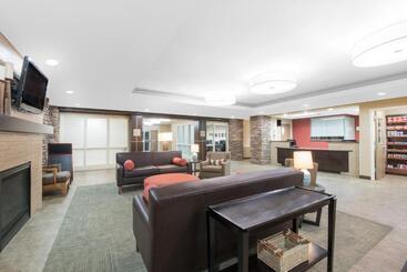 هتل Hawthorn Suites By Wyndham Williston