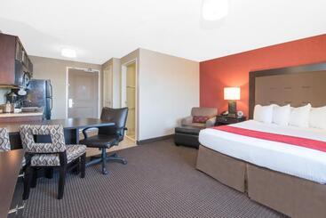 هتل Hawthorn Suites By Wyndham Williston