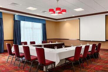 هتل Hilton Garden Inn Ann Arbor
