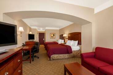 هتل La Quinta By Wyndham Dodge City