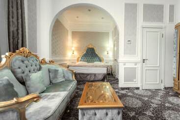 هتل Royal Grand