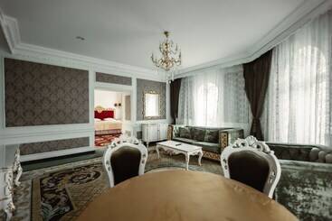 هتل Royal Grand