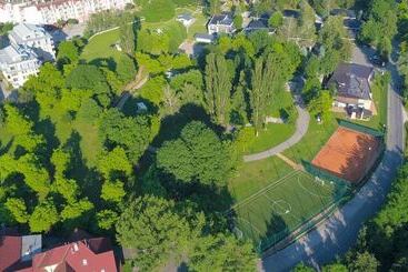 هتل Villas And Apartments Oaza