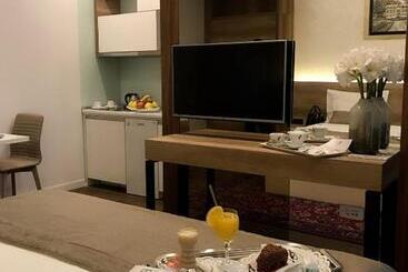 هتل Villas And Apartments Oaza