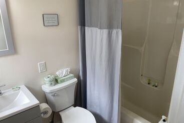 هتل Taber Inn