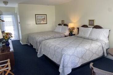 هتل Taber Inn