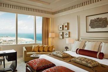 هتل The St. Regis Abu Dhabi