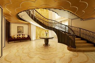 هتل The St. Regis Abu Dhabi